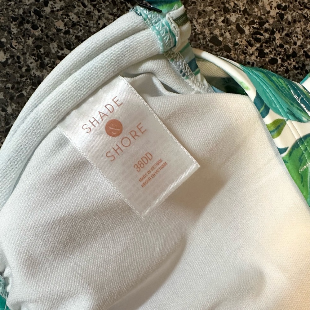 Shade & Shore Underwire Bikini Top - Picture 3 of 10